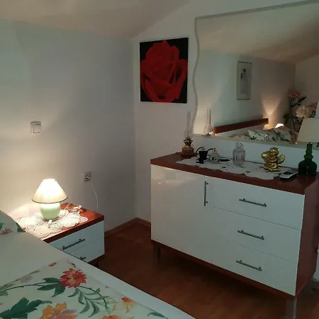 Suai Apartment Turanj